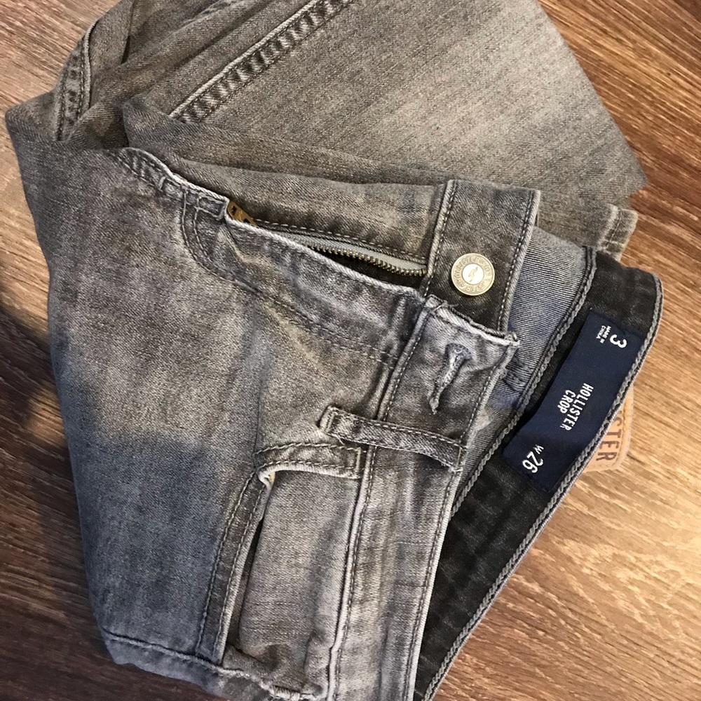 hollister crop jeans